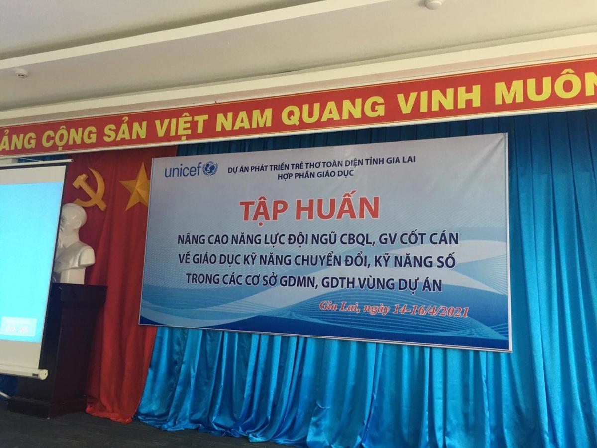 Cong Doan Gia Lai Hotel เปลกู ภายนอก รูปภาพ
